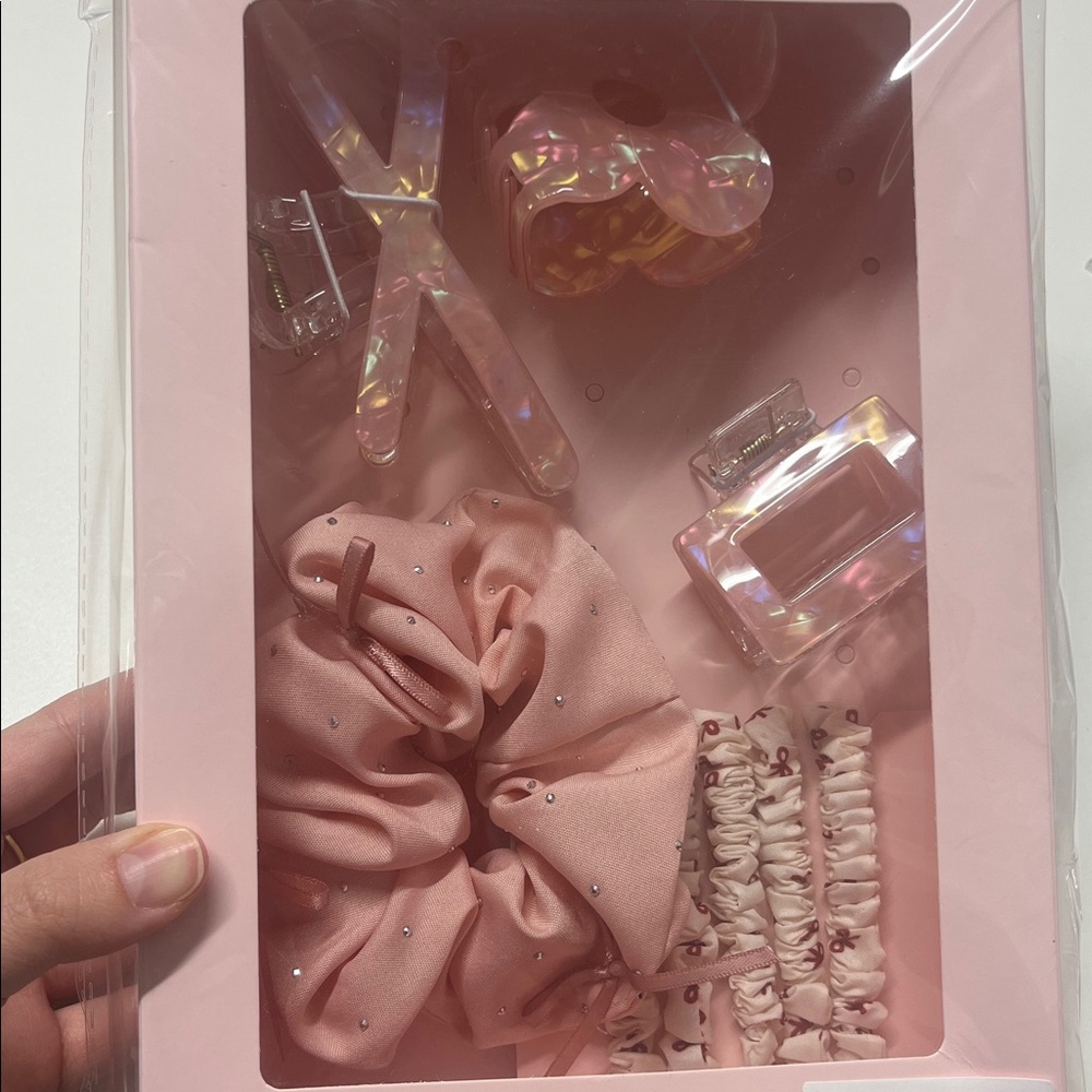 Pink Hair Accessory Set - Picture 2 of 2